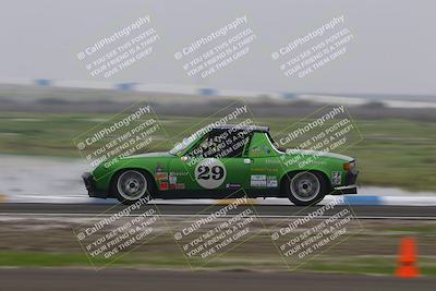 media/Jan-18-2026-CalClub SCCA (Sun) [[8bc6468723]]/Group 3 Race/Turn 1/